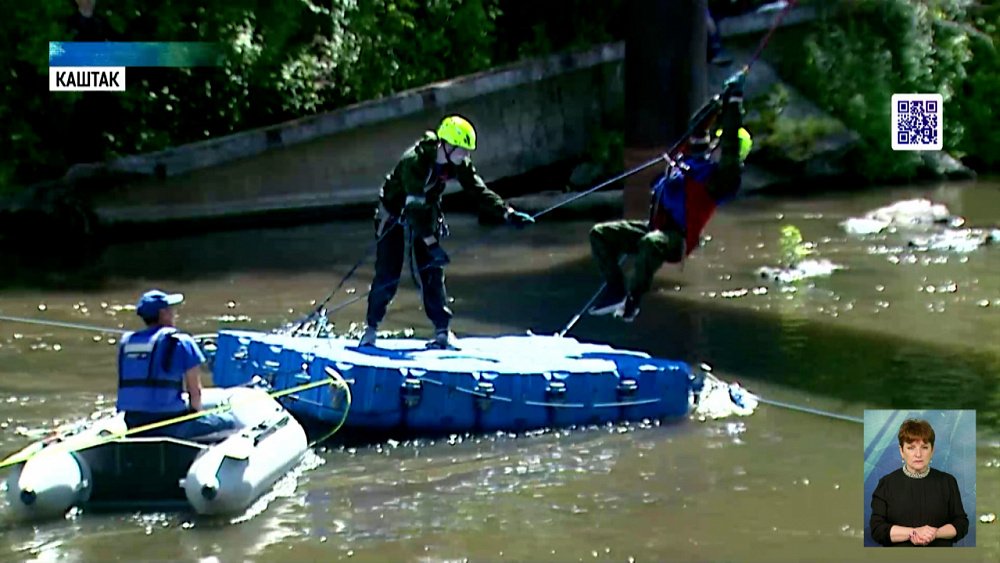 Спасатели соревнуются в лесу