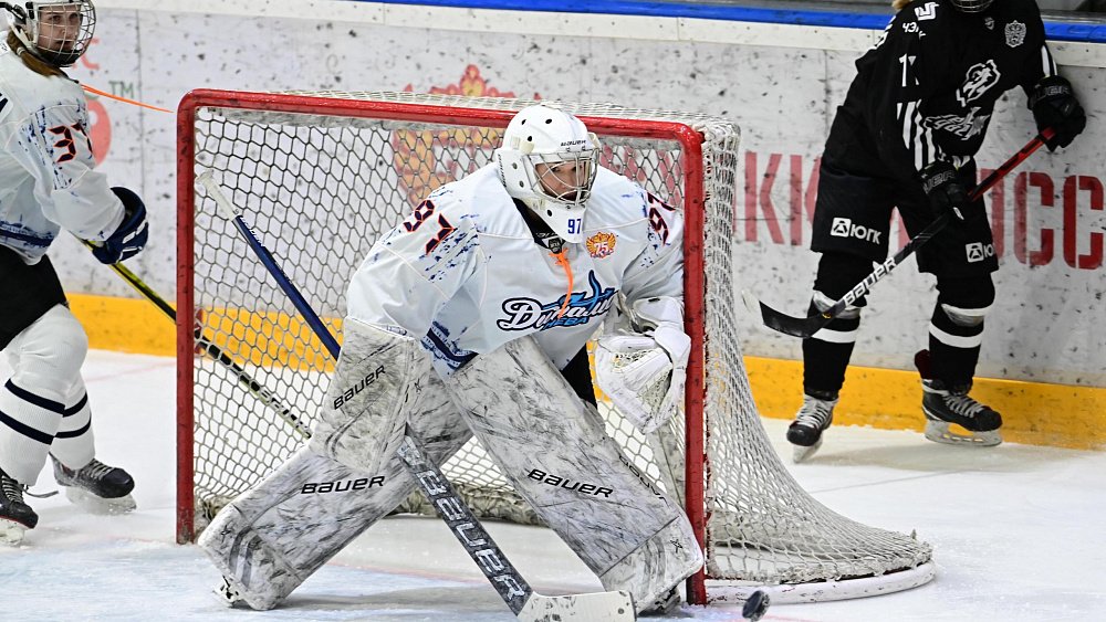 Хоккейный клуб «Белые медведицы» подписал контракт с Анной Виноградовой