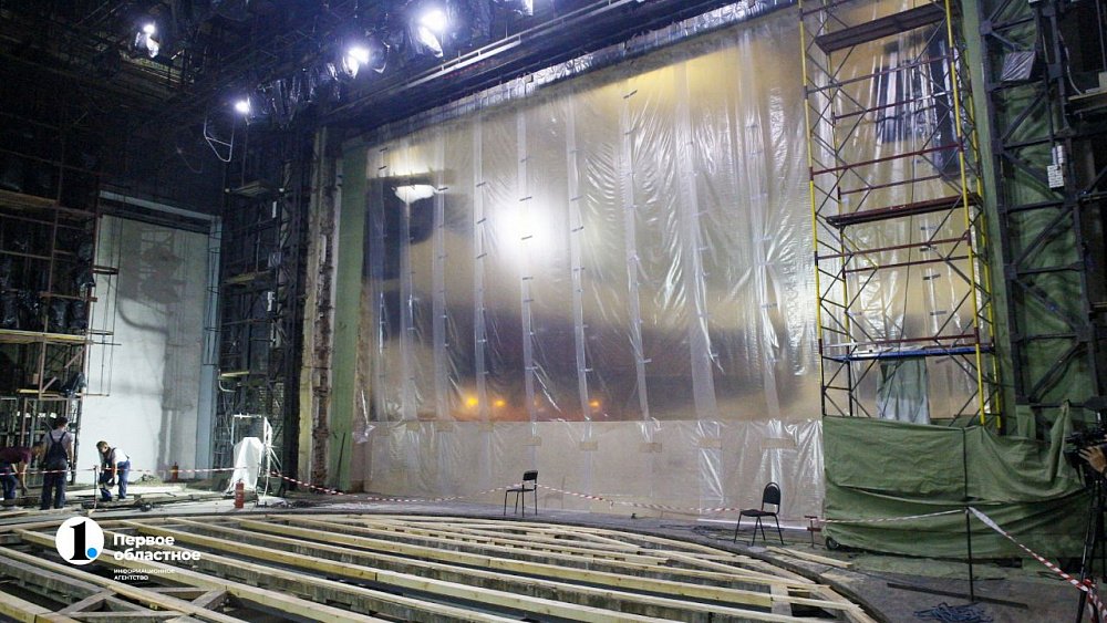 Главную сцену драмтеатра в Челябинске отремонтируют к  концу 2023 года