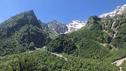 Северная Осетия: ледники, ущелья, каньоны и... национальные пироги!