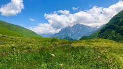 Северная Осетия: ледники, ущелья, каньоны и... национальные пироги!