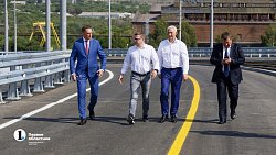 Алексей Текслер открыл движение на путепроводе, соединяющем две части Магнитогорска