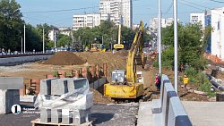 В Челябинске открыли движение по Ленинградскому мосту