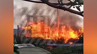 В Миассе пожар уничтожил жилой дом