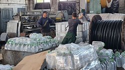 Делегация из Челябинска доставила гуманитарную помощь в монастырь ДНР