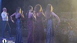 В Челябинске во время концерта «Хора Турецкого» начался дождь