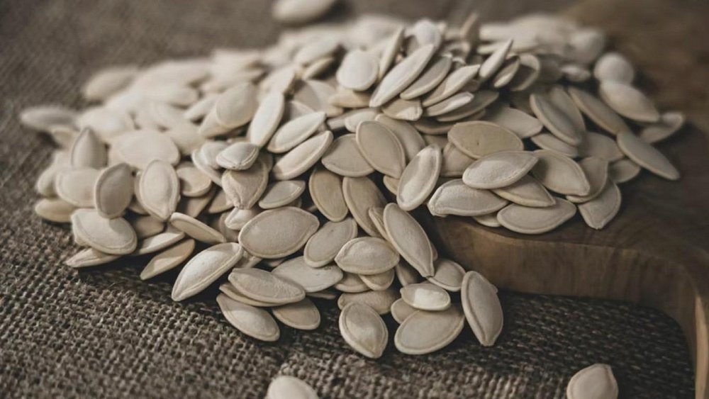 Устранить изжогу можно тыквенными семечками