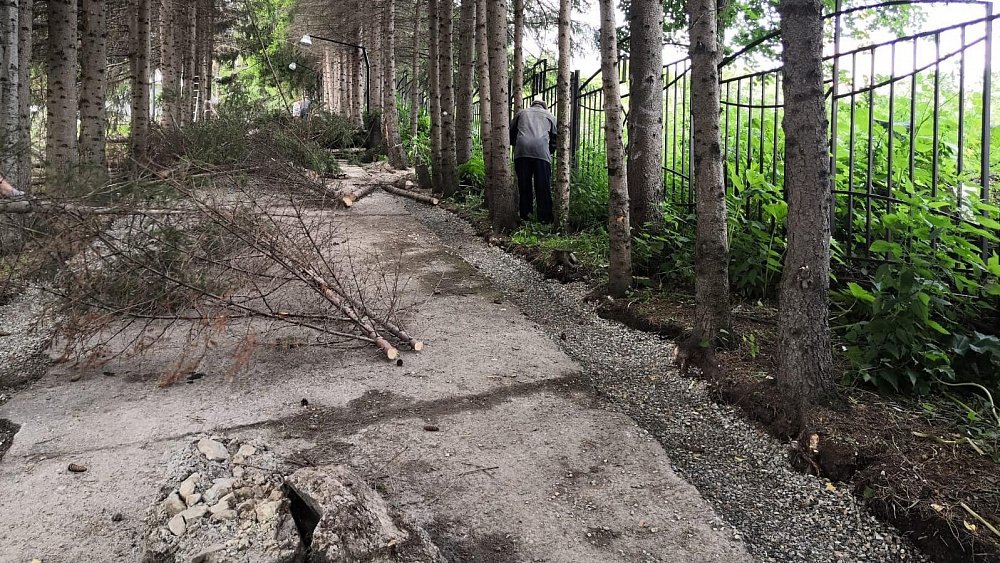 В Златоусте начали реконструкцию территории у Мемориала Славы