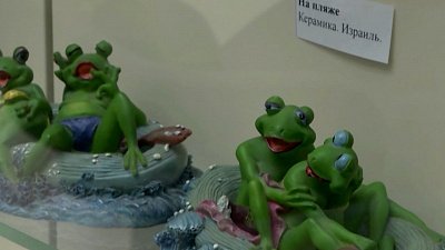 Челябинка коллекционирует фигурки лягушек. Их у нее насчитывается больше пяти тысяч