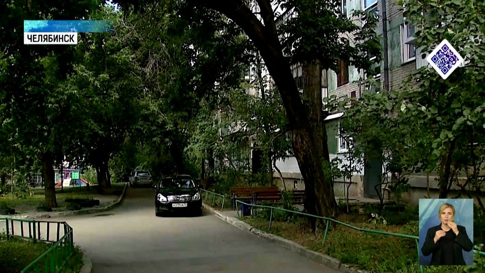 Куда пропали бабушки со скамеек?