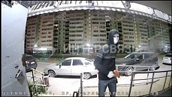 В Магнитогорске мужчины в масках просверлили домофоны «Интерсвязи»