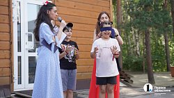 Зачем армяне дарят друг другу розы и обливаются водой?