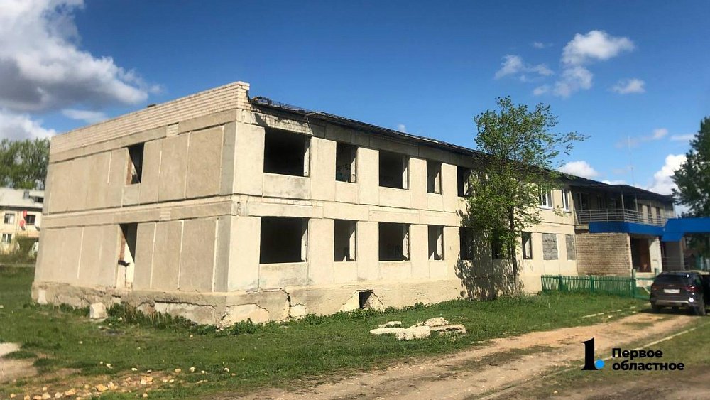 В Карталах суд обязал власти ограничить доступ к заброшенному детскому саду