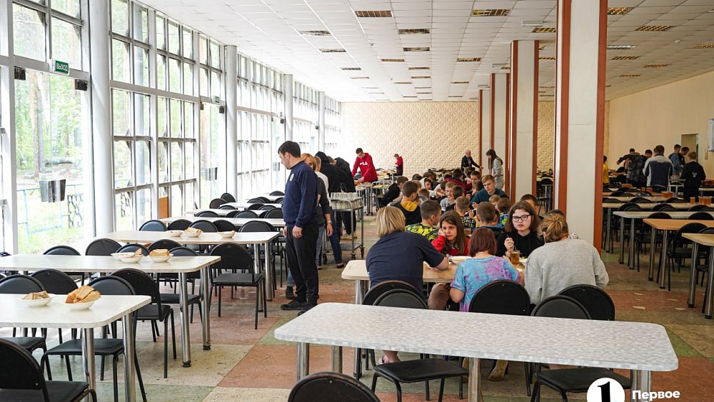 В санатории Златоуста детей кормили просроченными продуктами из посуды со сколами