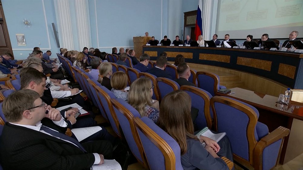 Губернатор провел совещание с главами