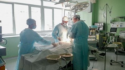 Челябинские врачи пересадили печень 47‑летней женщине с аутоиммунным циррозом