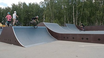 В Челябинске состоялось открытие скейт-парка