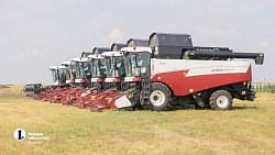 Аграрии Чесменского района показали Алексею Текслеру не боящуюся засухи культуру