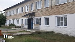 Хоккейный корт, дорога и сквер: Алексей Текслер осмотрел знаковые соцобъекты Чесменского района