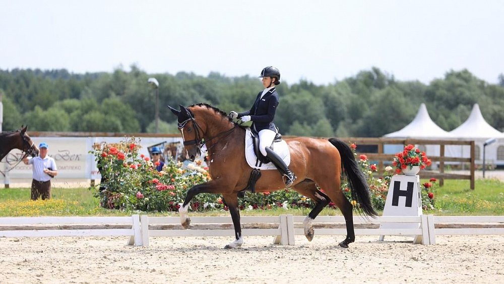Челябинские спортсменки завоевали награды на Всероссийских соревнованиях по конному спорту