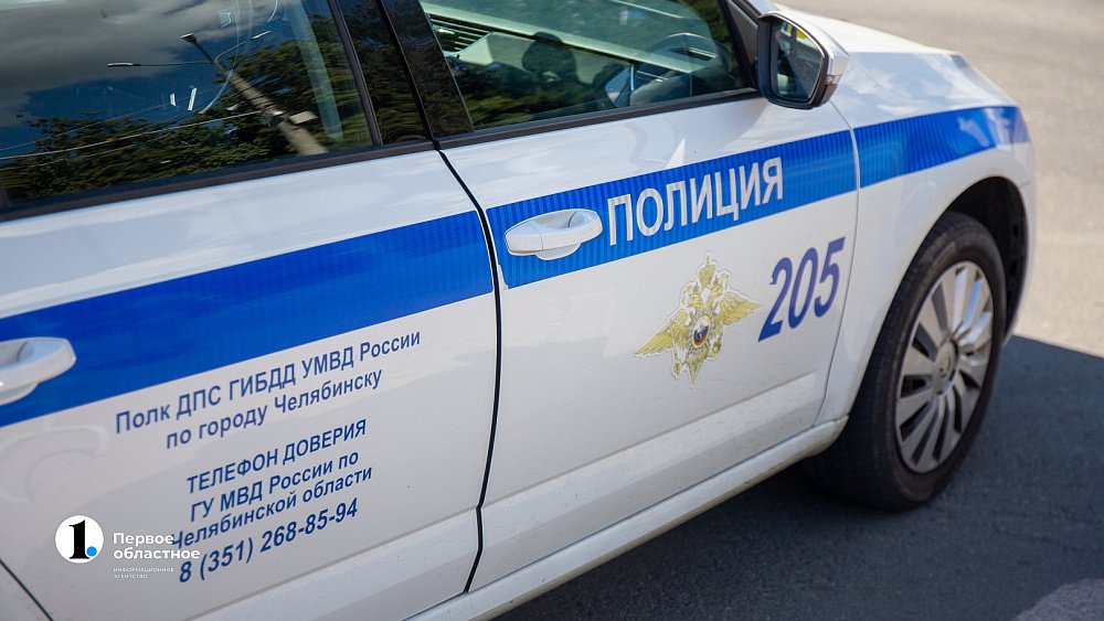 В Челябинске возле 1‑й горбольницы отечественный автомобиль сбил женщину на переходе