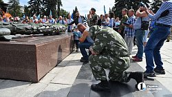 В Челябинске отмечают День Воздушно‑десантных войск