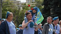 В Челябинске отмечают День Воздушно‑десантных войск