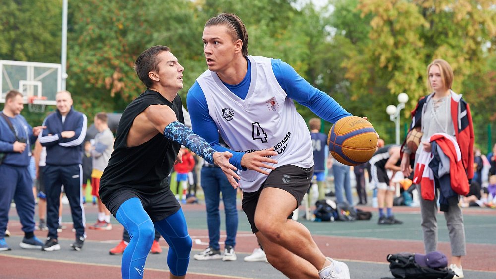 Стартовал прием заявок на турнир по стритболу «Оранжевый мяч» в Челябинске