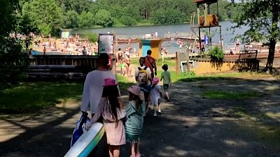 Семья из Челябинска снимает обзоры на базы отдыха и санатории