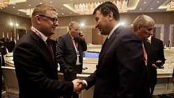 В Челябинске могут открыться шоурум узбекского текстиля и прямое авиасообщение с Ташкентом