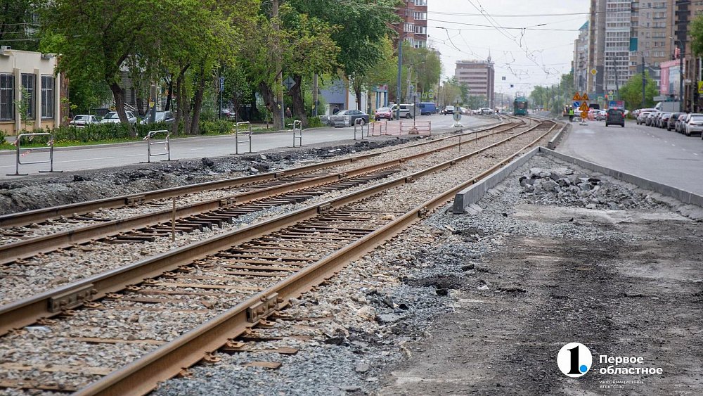 В Челябинске до конца 2022 года трамвайные пути на трех улицах обособят дорожными столбиками