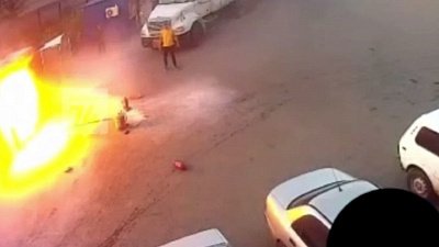 Видео с загоревшимся бензороботом в Челябинске