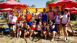 Игра на драйве — в Челябинске прошел турнир по пляжному волейболу