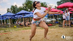 Игра на драйве — в Челябинске прошел турнир по пляжному волейболу