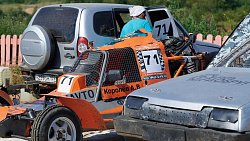 Эта трасса создана для гонок — в Челябинске прошел этап чемпионата России по автокроссу