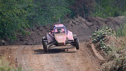 Эта трасса создана для гонок — в Челябинске прошел этап чемпионата России по автокроссу