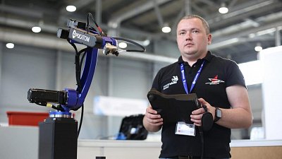 В Озерске разработали первого российского робота‑сварщика