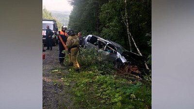 Машина вылетела в кювет на дороге между Миассом и Златоустом