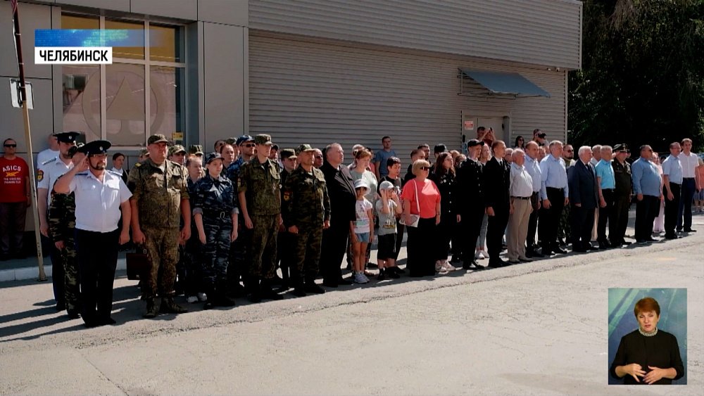В Челябинске появились граффити с военными СВО