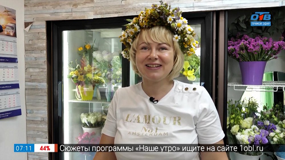 Как сделать ободок из цветов в сюжете «Полевой венок»