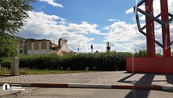 В Сатке сносят бывший кинотеатр «Спутник»