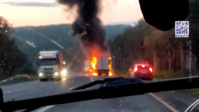 На трассе М-5 на ходу вспыхнул грузовик