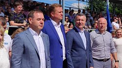 В Троицке в День физкультурника открыли стадион «Сатурн‑плюс»