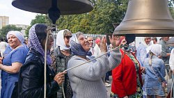 В храме Александра Невского на Алом поле освятили кресты и купола