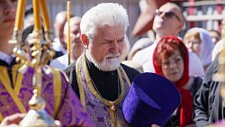 В храме Александра Невского на Алом поле освятили кресты и купола