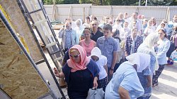 В храме Александра Невского на Алом поле освятили кресты и купола