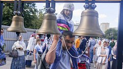 В храме Александра Невского на Алом поле освятили кресты и купола