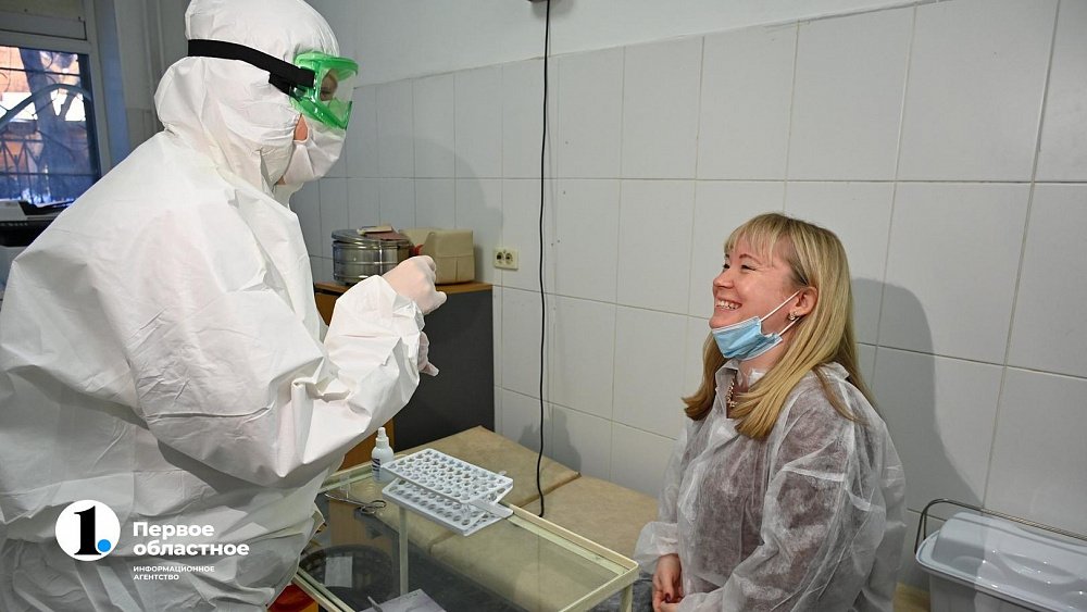 Еще 304 человека заболели коронавирусом в Челябинской области за минувшие сутки