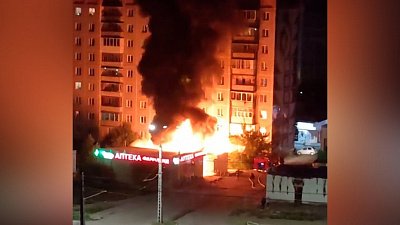 В Миассе сгорел ларек с кондитерскими изделиями