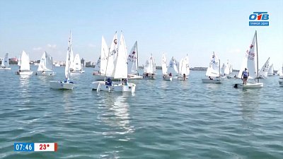Поднимаем паруса в сюжете «Первенство области по парусному спорту»